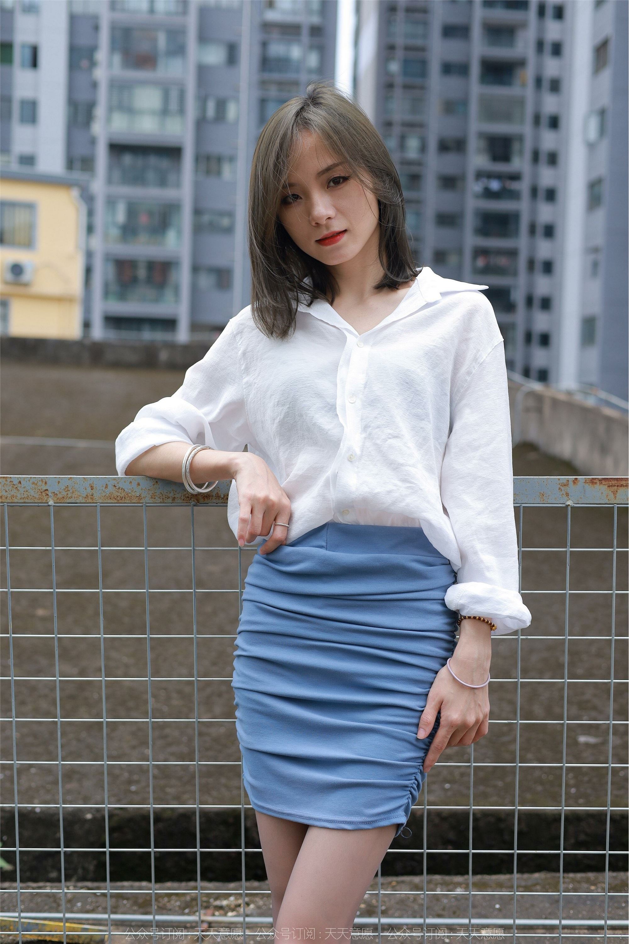 IESS异思趣向 2022.06.09 丝享家 1112：小六《蓝鞋灰丝》